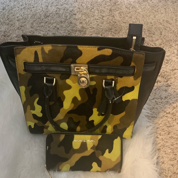 Brand New Micheal Kors purse and wallet - Picture 2 of 2